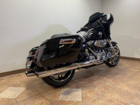 2025 FLHX Street Glide® thumb 1