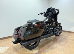 2025 FLHX Street Glide® thumb 1