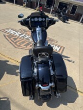 2020 Harley-Davidson® Street Glide® Midnight Blue thumb 3