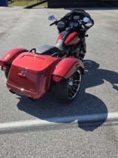 2025 Harley-Davidson® Road Glide® 3 WHSKEY FIRSTORM/BLK TRIM thumb 3