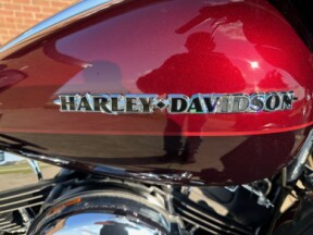 2015 Harley-Davidson Ultra Limited FLHTK thumb 3