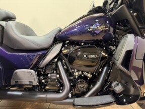 2025 FLHTCUTG Tri Glide® Ultra thumb 3