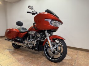 2024 FLTRX Road Glide® thumb 3