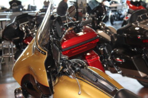 2017 Harley-Davidson Ultra Limited Grand American Touring thumb 0