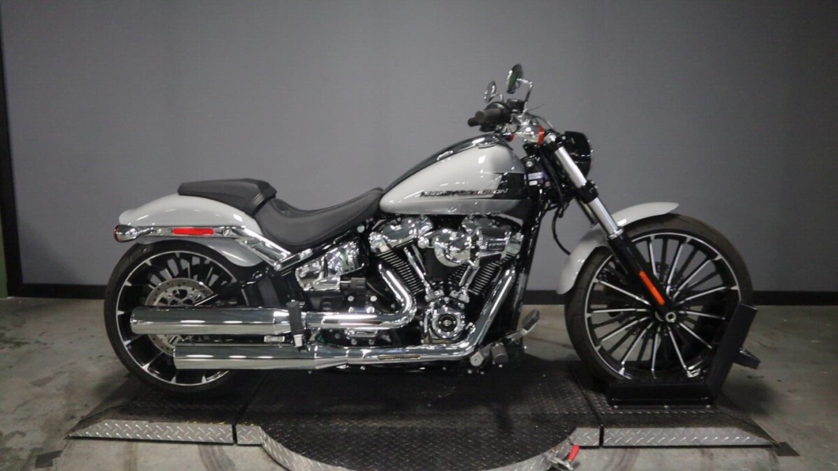 2024 Harley-Davidson® Breakout® 117 FXBR | Rawhide Harley-Davidson®