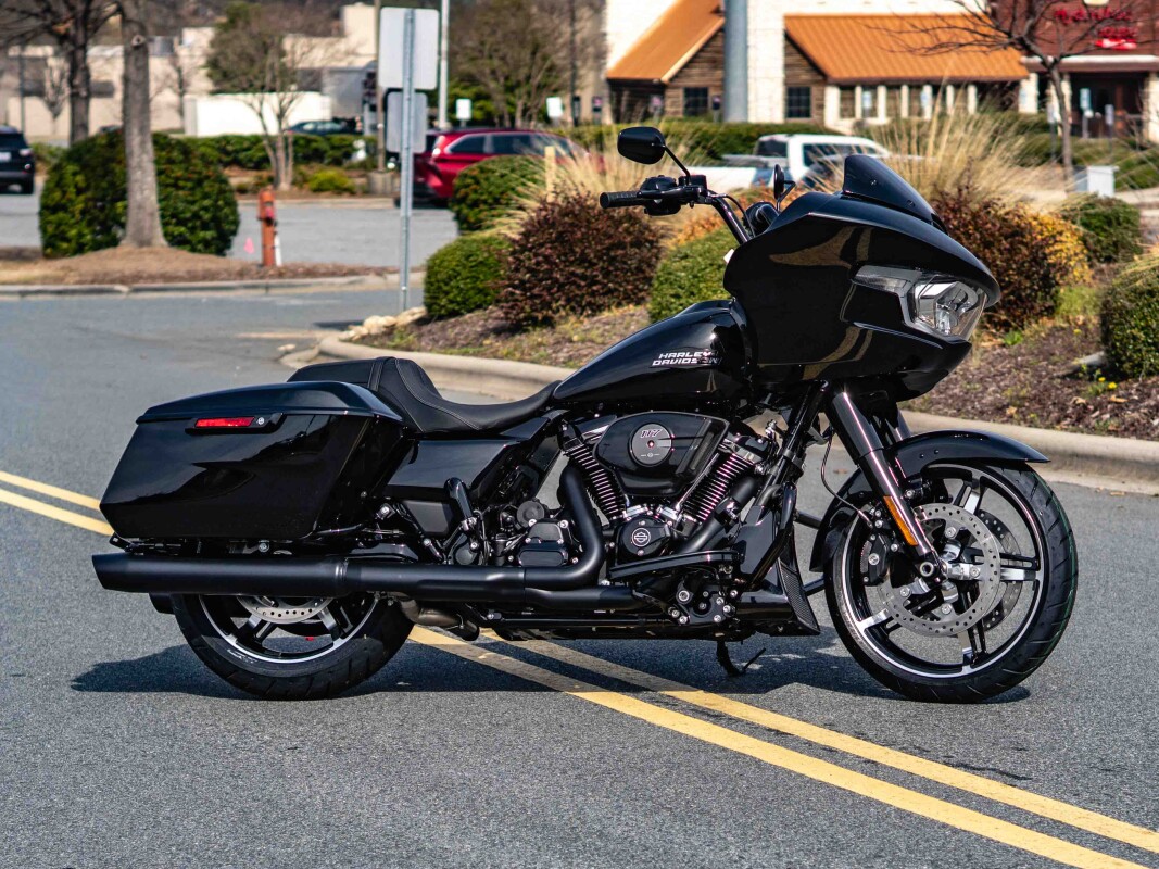 FLTRX 2025 Road Glide - Photo 5