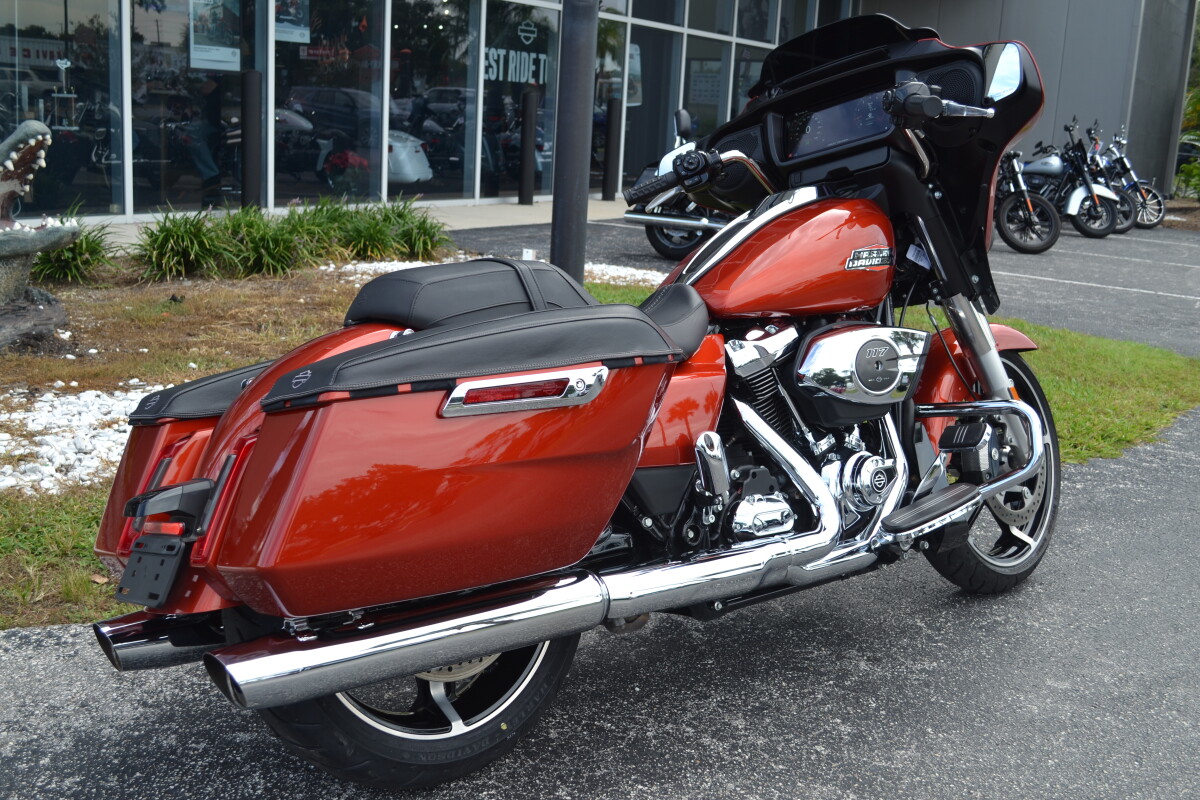 2024 Harley-Davidson Street Glide Whiskey Fire - FLHX - Photo 4