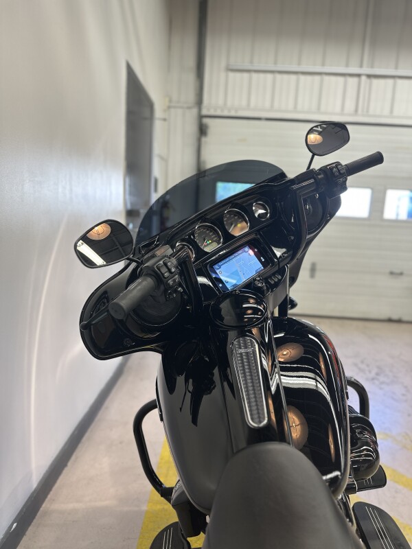 2019 Harley-Davidson Street Glide Special Vivid Black - Photo 7