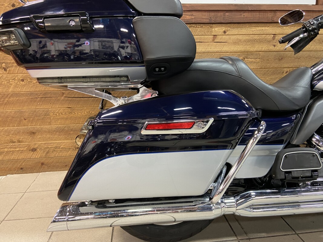 2019 Harley-Davidson Road Glide Ultra Midnight Blue/Barracuda Silver FLTRU - Photo 5