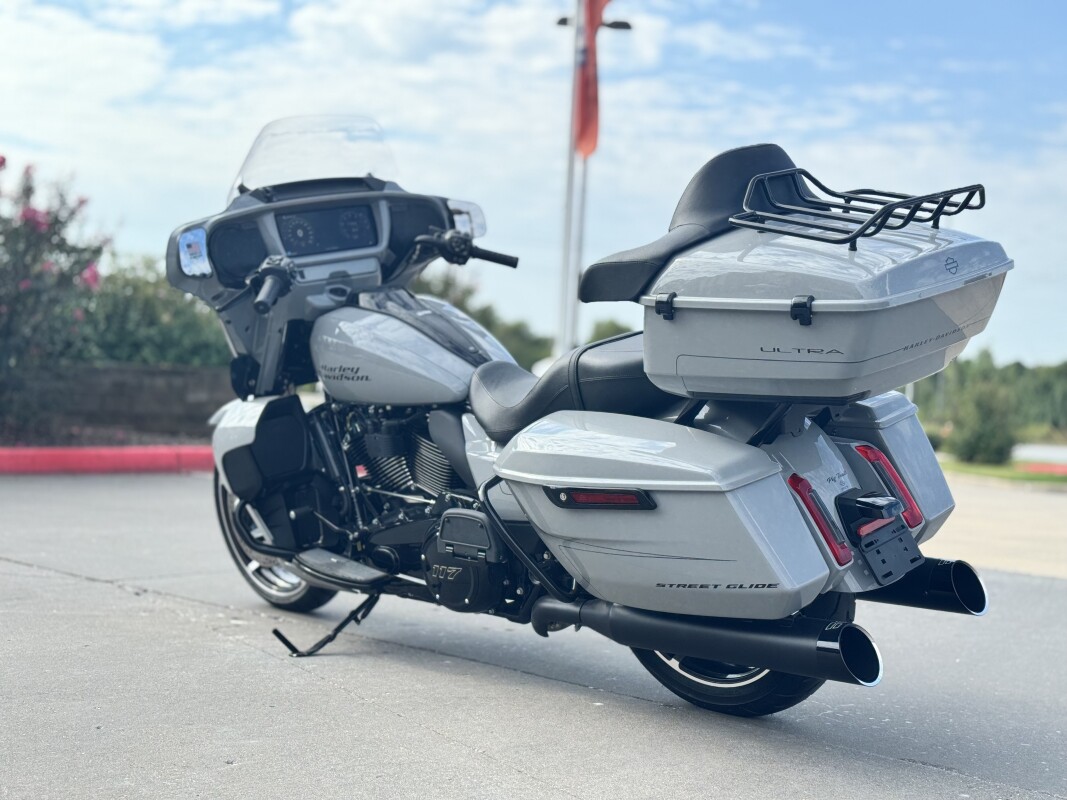 2025 Harley-Davidson Street Glide Ultra FLHXU Billiard Gray 616949 - Photo 4