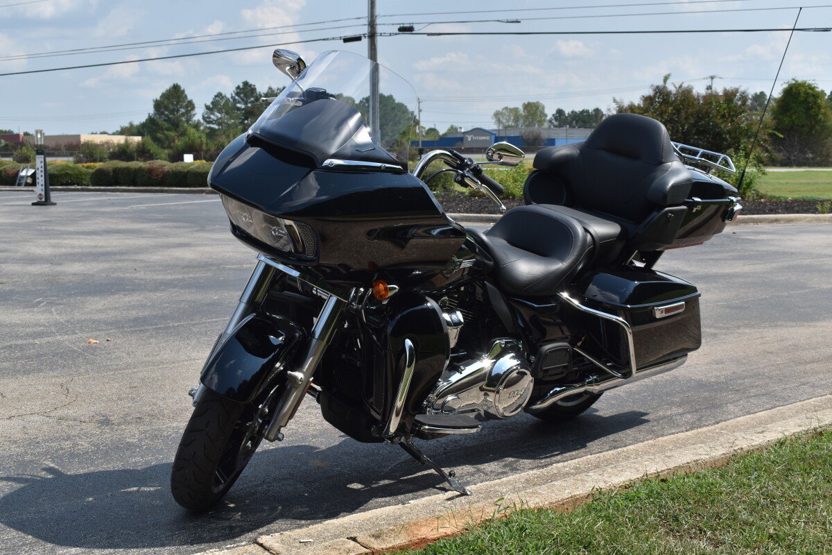 2023 Harley-Davidson Road Glide Limited - Photo 4