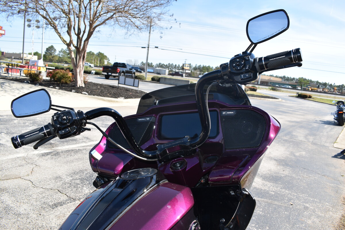 2025 Harley-Davidson CVO Road Glide - Photo 10