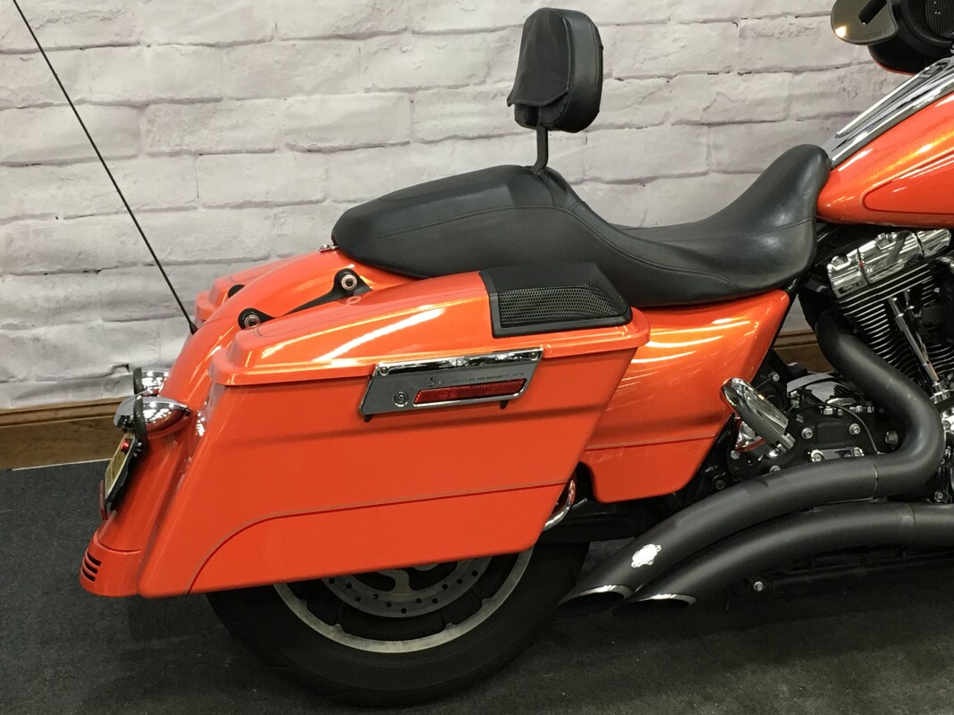 2012 Harley-Davidson Street Glide Custom Tequila Sunrise/H-D Orange FLHX - Photo 2