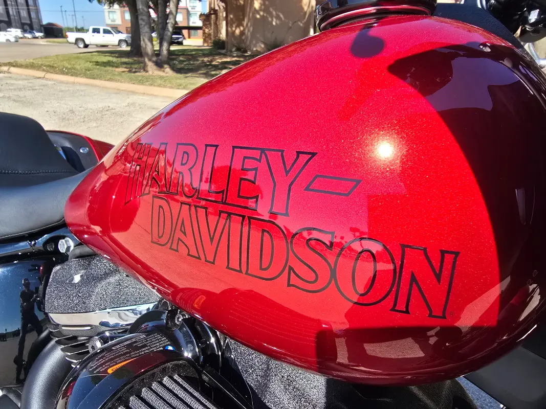 2025 Harley-Davidson Low Rider ST - Photo 10