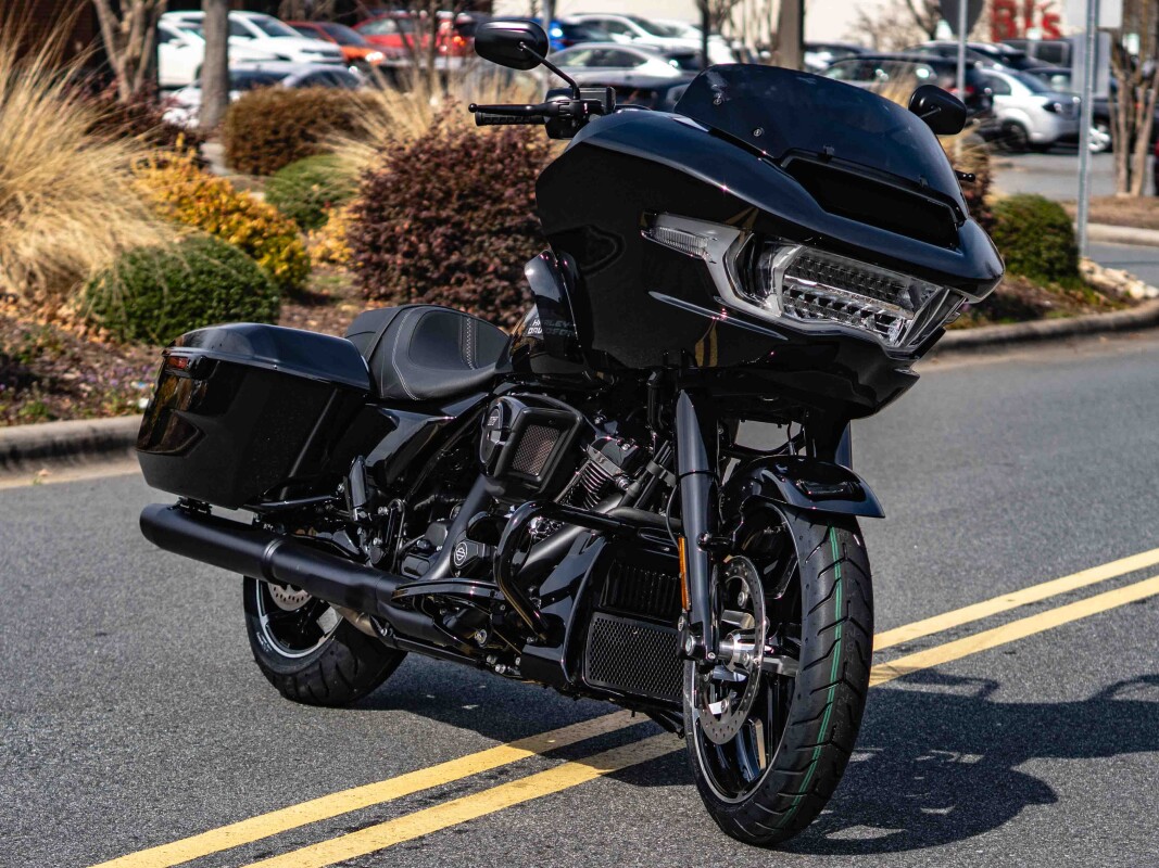 FLTRX 2025 Road Glide - Photo 7