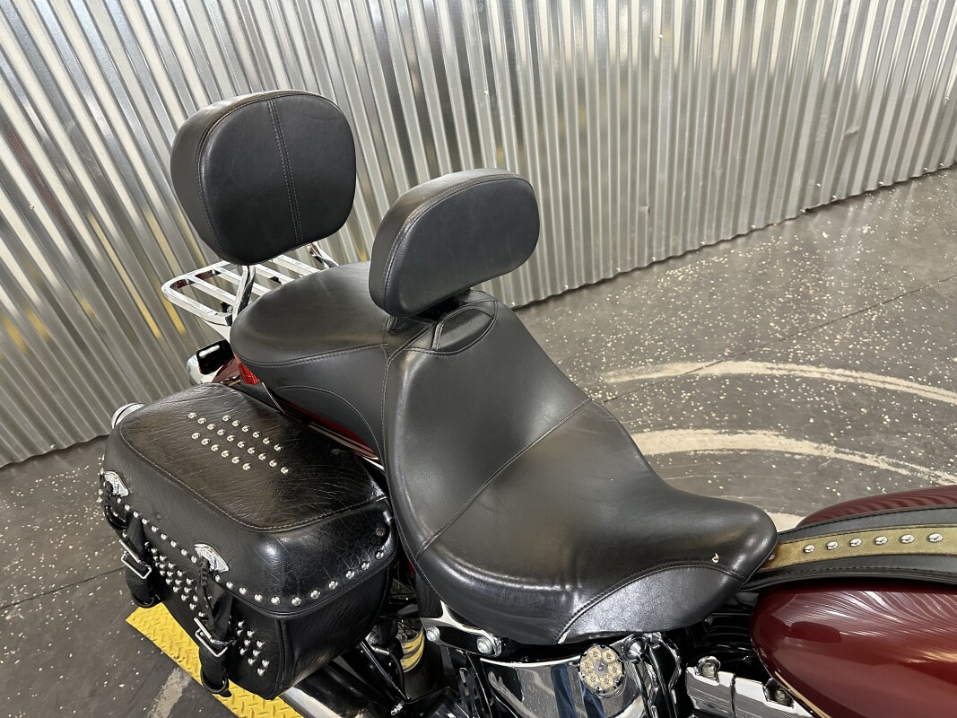 2010 Harley-Davidson Heritage Softail Classic Red Hot Sunglo - Photo 10