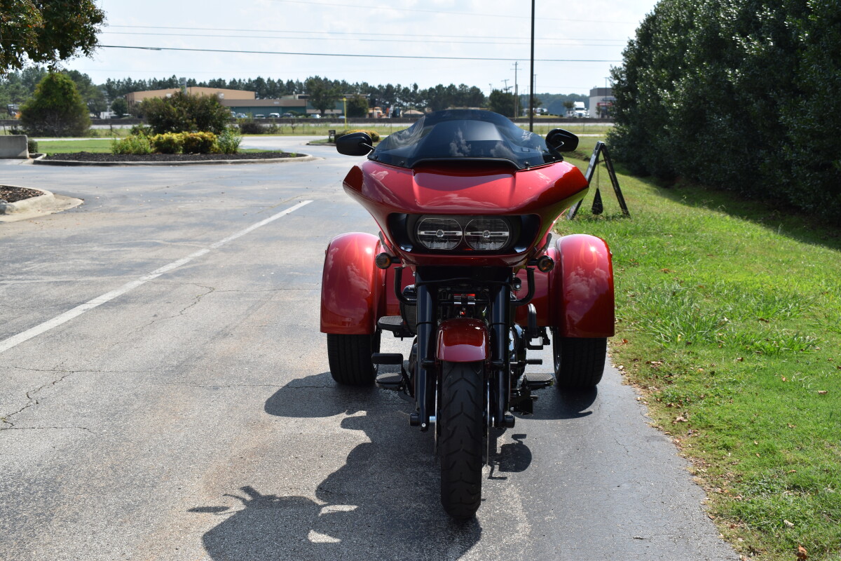 2025 Harley-Davidson Road Glide 3 - Photo 3
