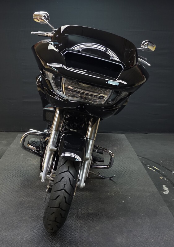 Harley-Davidson Road Glide 2025 FLTRX VIVID BLACK - Photo 3