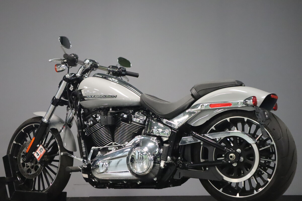 2024 Harley-Davidson Breakout 117 FXBR - Photo 6