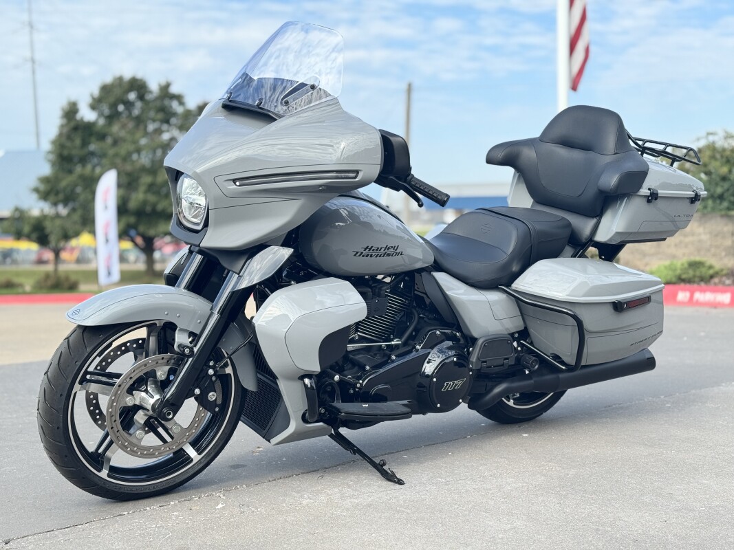 2025 Harley-Davidson Street Glide Ultra FLHXU Billiard Gray 616949 - Photo 5