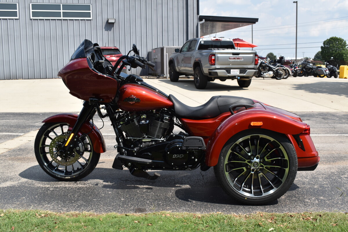 2025 Harley-Davidson Road Glide 3 - Photo 5