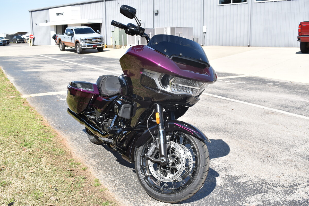 2025 Harley-Davidson CVO Road Glide - Photo 4