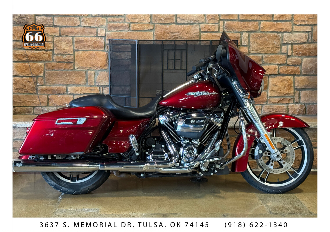 2017 Harley-Davidson Street Glide VELOCITY RED