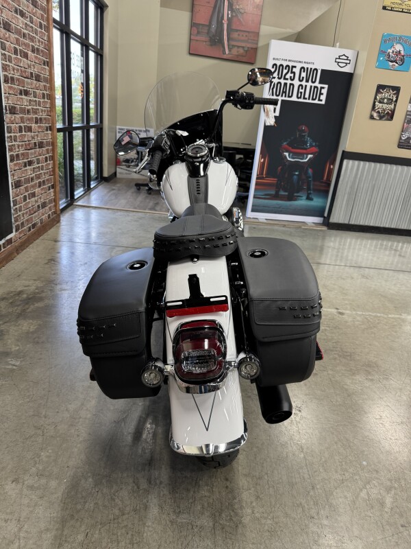 2025 Harley-Davidson Heritage Classic FLHC - Photo 7