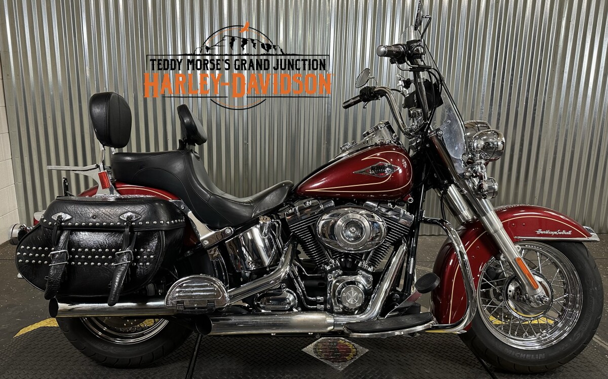 2010 Harley-Davidson Heritage Softail Classic Red Hot Sunglo