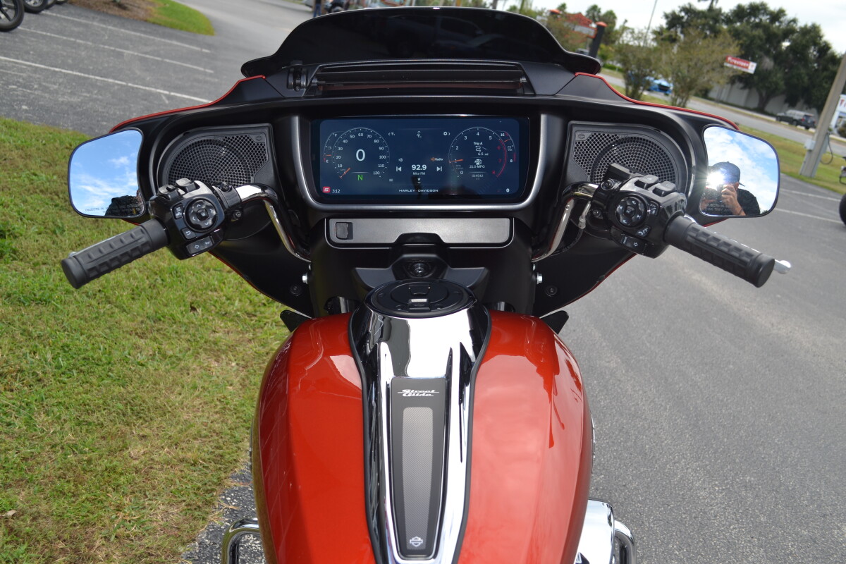 2024 Harley-Davidson Street Glide Whiskey Fire - FLHX - Photo 7