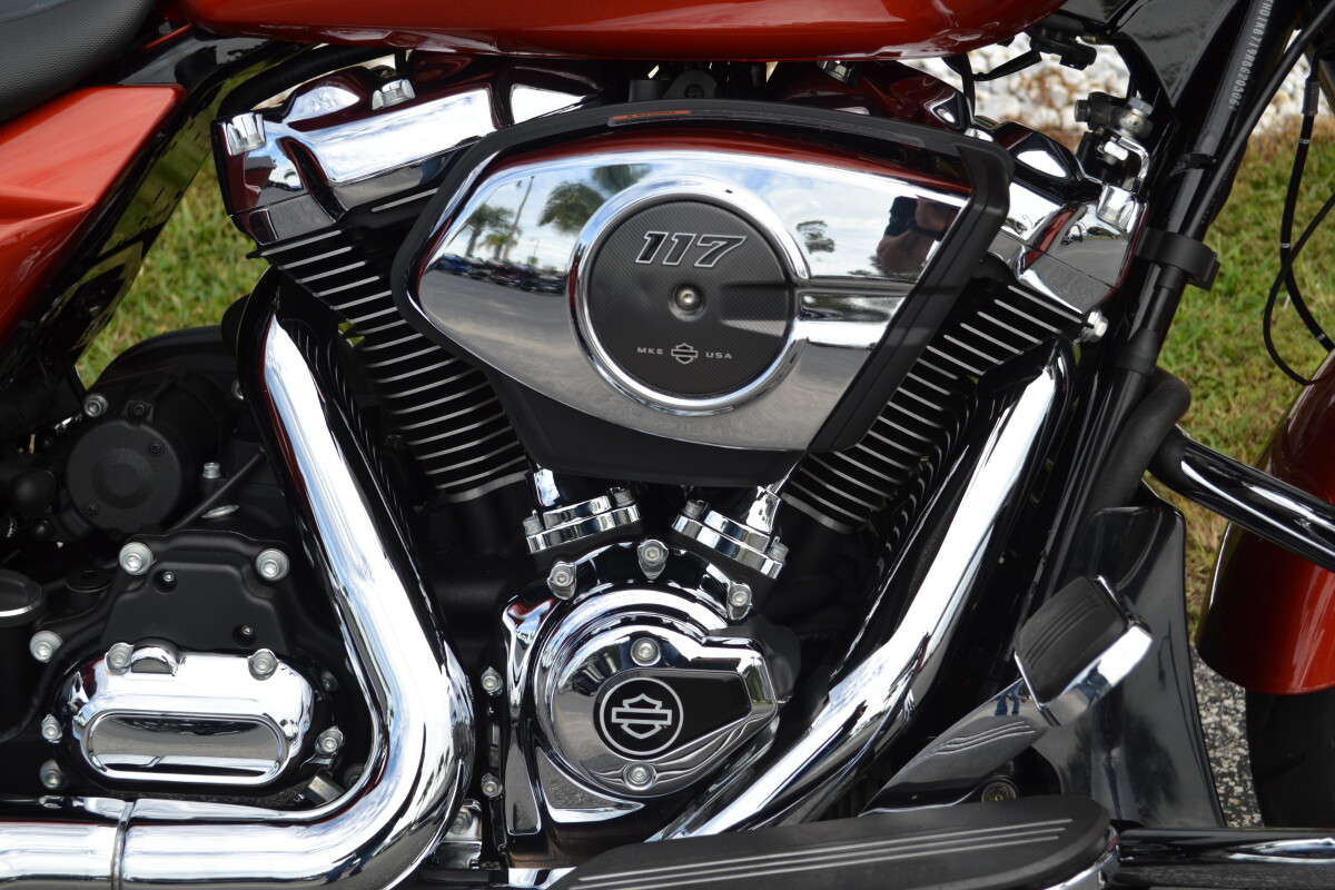 2024 Harley-Davidson Street Glide Whiskey Fire - FLHX - Photo 2