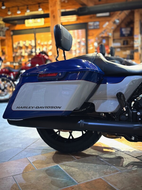 2023 Harley-Davidson Street Glide Special Bright Billiard Blue/Billiard Gray - Black Finish - Photo 6