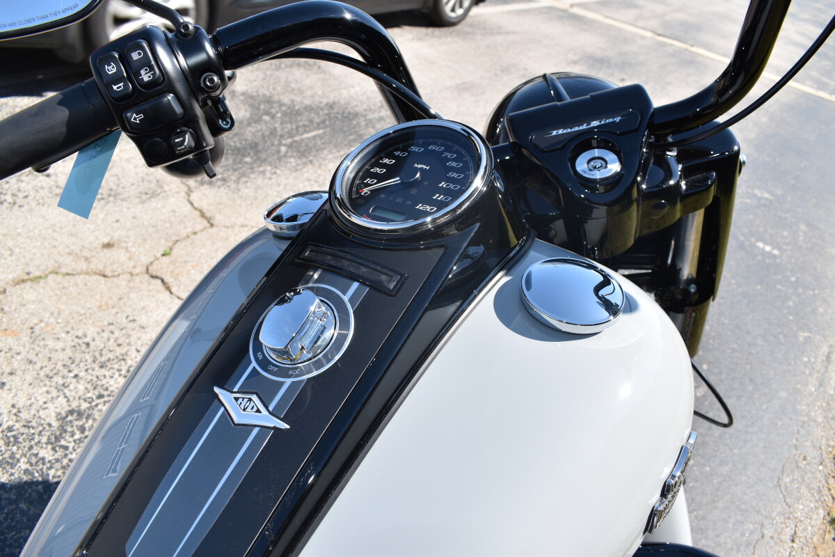2025 Harley-Davidson Road King Special - Photo 8