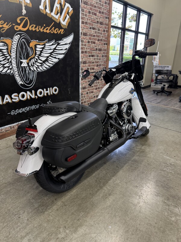 2025 Harley-Davidson Heritage Classic FLHC - Photo 6