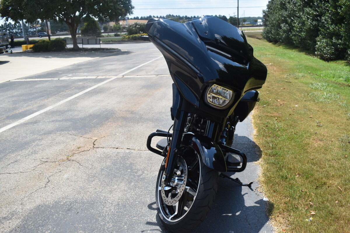 2025 Harley-Davidson Street Glide - Photo 3