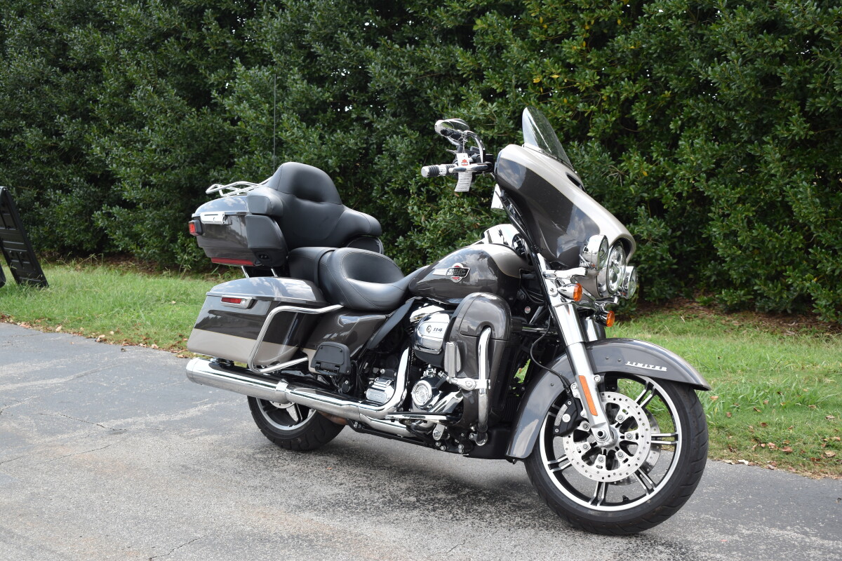 Used 2023 Harley-Davidson Ultra Limited - Photo 2
