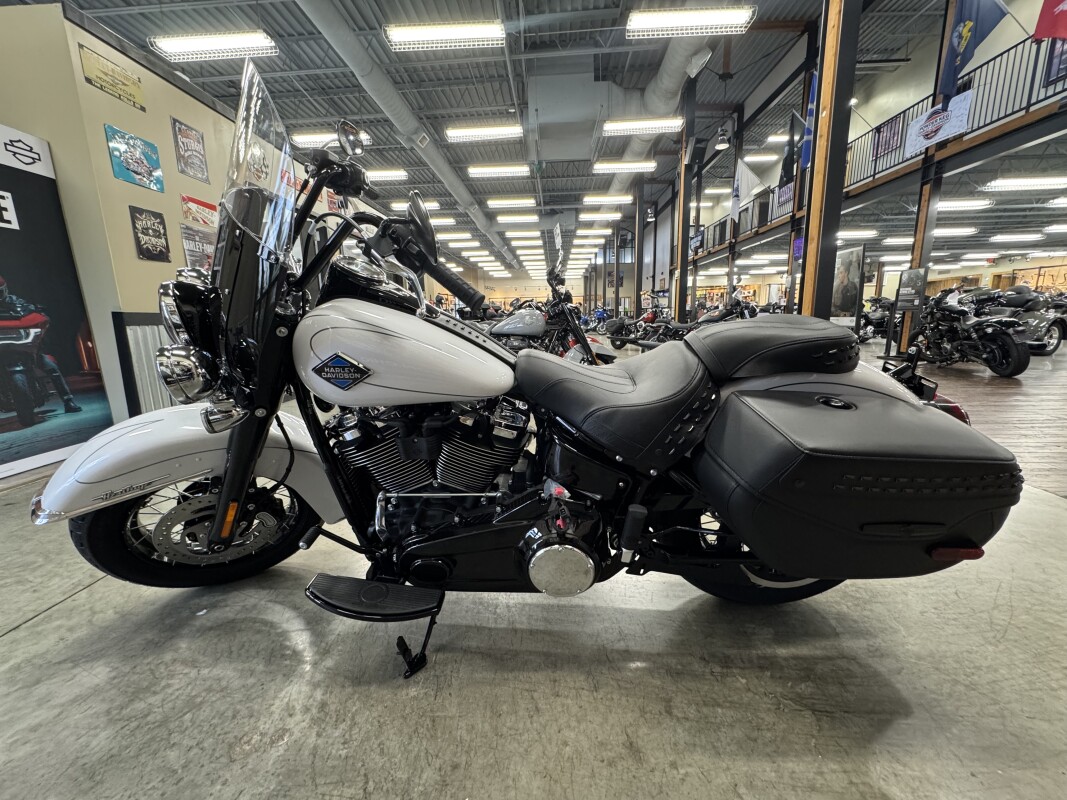 2025 Harley-Davidson Heritage Classic FLHC - Photo 9