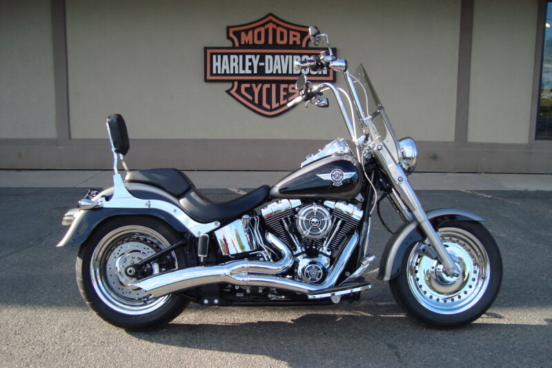 2016 Harley-Davidson® Fat Boy® Two-Tone Billet Silver/Vivid Black