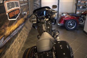 2024 Road Glide® (FLTRX) thumb 0