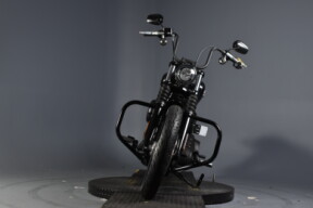 2018 Harley-Davidson® Street Bob® FXBB thumb 1