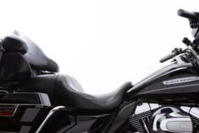 2012 Harley-Davidson<sup>®</sup> Electra Glide<sup>®</sup> Ultra Limited Vivid Black thumb 0