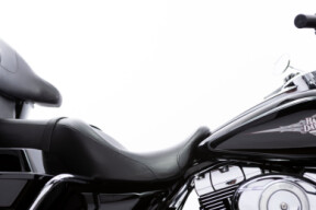 2013 Harley-Davidson® Ultra Classic® Electra Glide® Vivid Black thumb 2