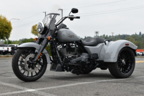 2024 Harley-Davidson® Freewheeler® FLRT thumb 0