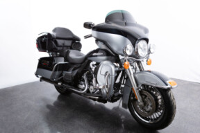 2012 Harley-Davidson<sup>®</sup> Electra Glide<sup>®</sup> Ultra Limited Midnight Blue/Barracuda Sil thumb 1