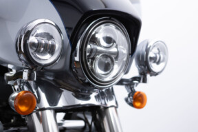 2019 Harley-Davidson<sup>®</sup> Ultra Limited Moonlight Blue & Deep Sea Blue thumb 2