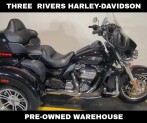 2021 Harley-Davidson® Tri Glide® Ultra Vivid Black