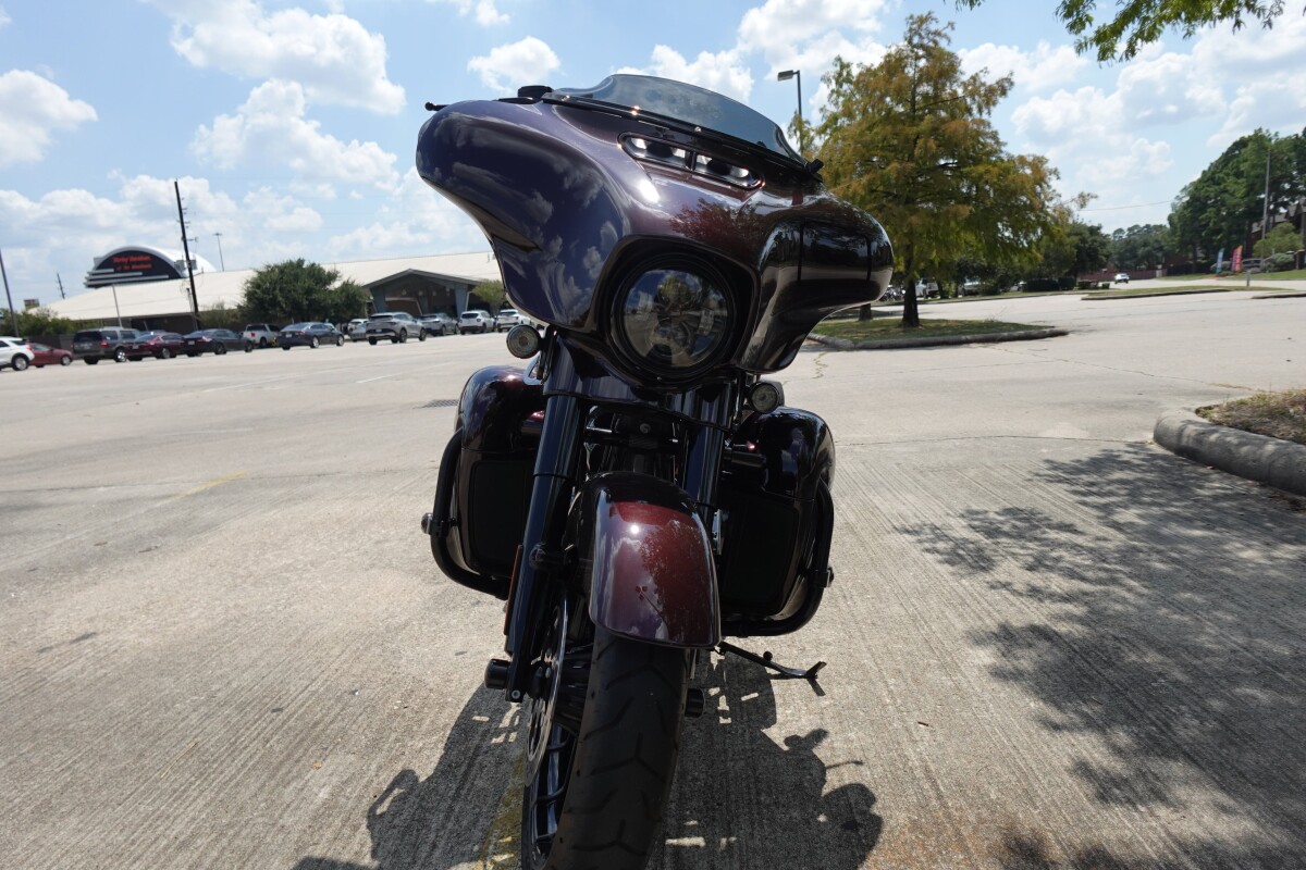 2019 Harley-Davidson CVO Street Glide FLHXSE - Photo 3