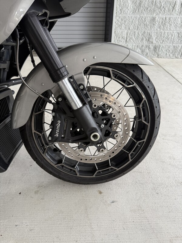 2023 Harley-Davidson CVO Road Glide - Photo 2