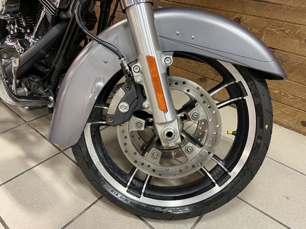2016 Harley-Davidson Street Glide Special Charcoal Denim FLHXS - Photo 4