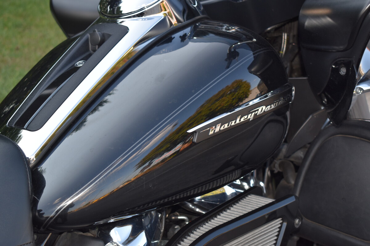 2019 Harley-Davidson Road Glide Ultra | Pre-Owned Touring Motorcycle - Photo 9